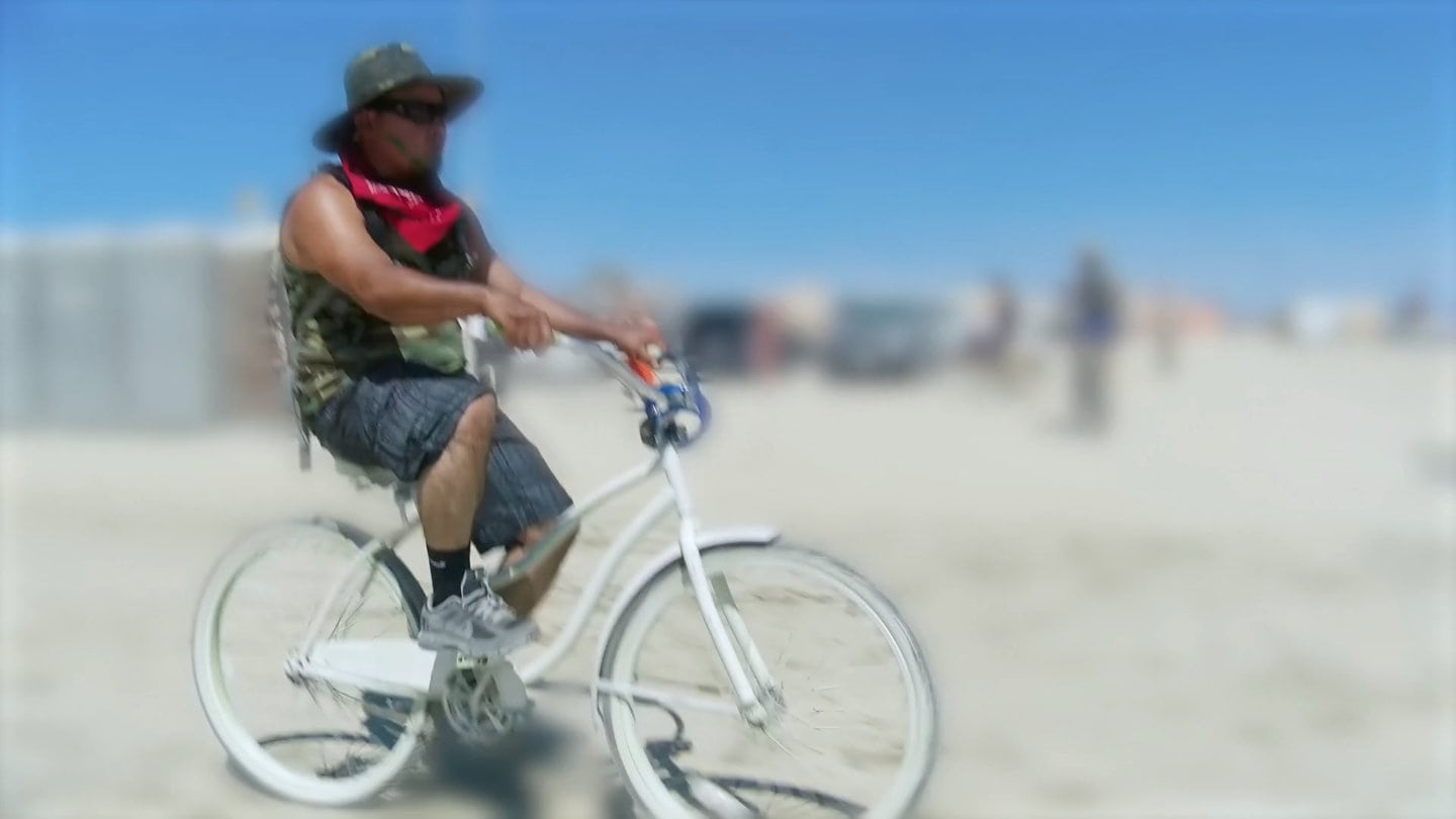 Blurring Man: Homage To Salvadorians &#038; Their Ancient Spirit
